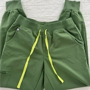 FIGS Technical Collection Joggers- Olive